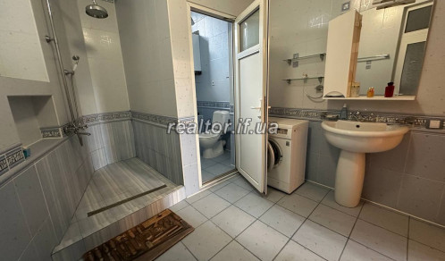 Apartment with history: 1910 Austrian suite in the city center