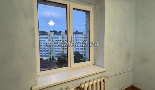 Продаж двокімнатної квартири по вулиці Пасічна