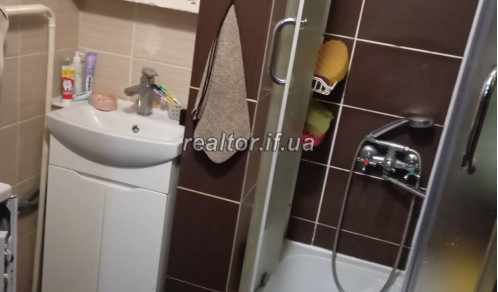 Продаж двокімнатної квартири по вулиці Довженка