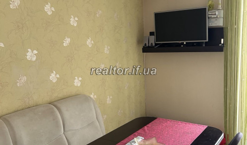 Продаж двокімнатної квартири з ремонтом в новобудові по вулиці Симоненка