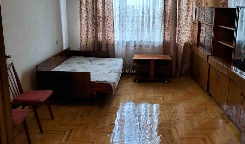 Двокімнатна квартира з індивідуальним опаленнням вулиця Хоткевича