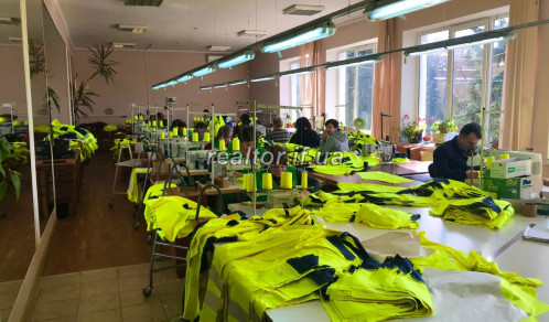 Комерційне приміщення 753 м² + земельна ділянка 17 соток, м. Тисмениця