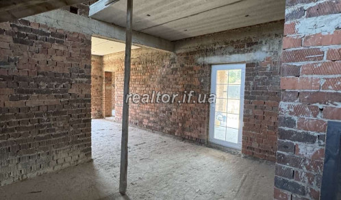  Продається особняк в с. Жураки