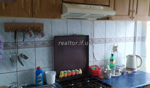 Продаж квартири в спальному районі Івано-Франківська придатної для проживання