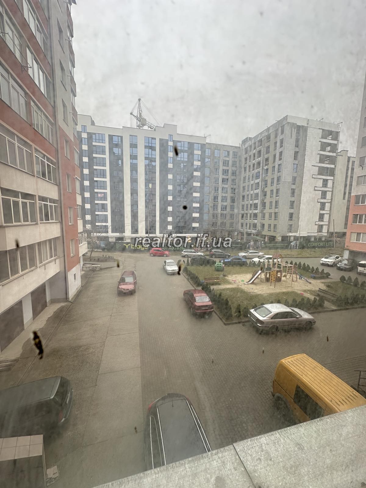 квартири готової до ремонту  в мікрорайоні Пасічна