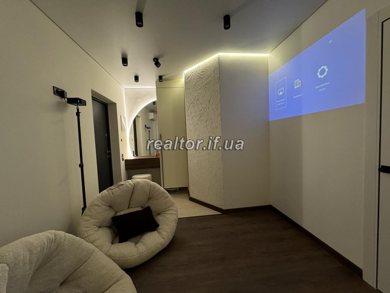 повністю укомплектованої квартири в житловому комплексі Family Plaza