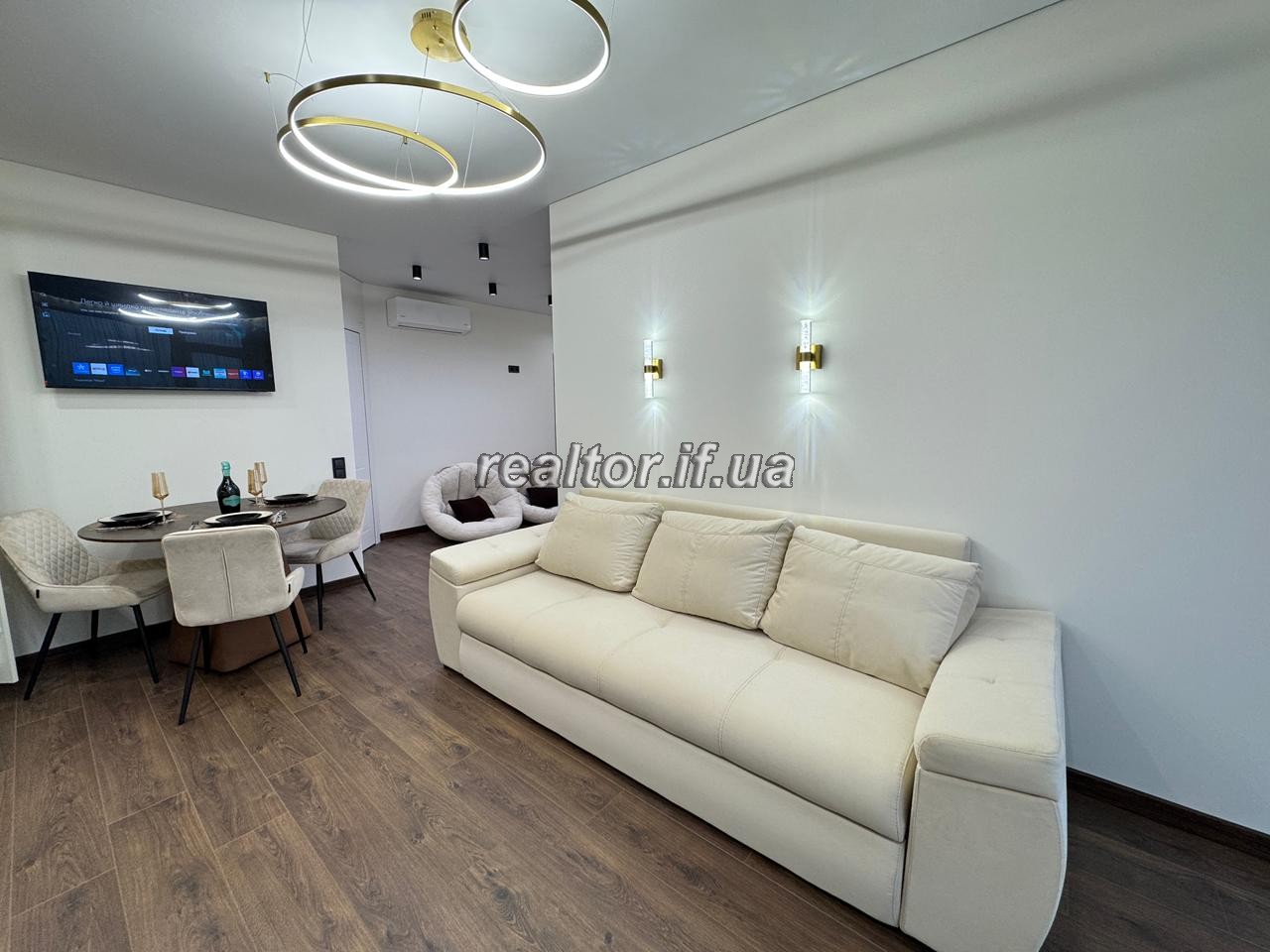 повністю укомплектованої квартири в житловому комплексі Family Plaza
