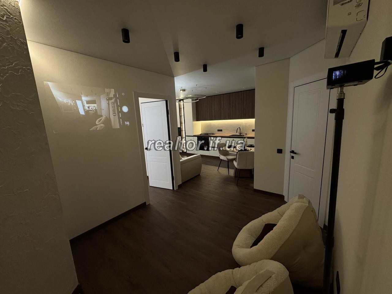 повністю укомплектованої квартири в житловому комплексі Family Plaza