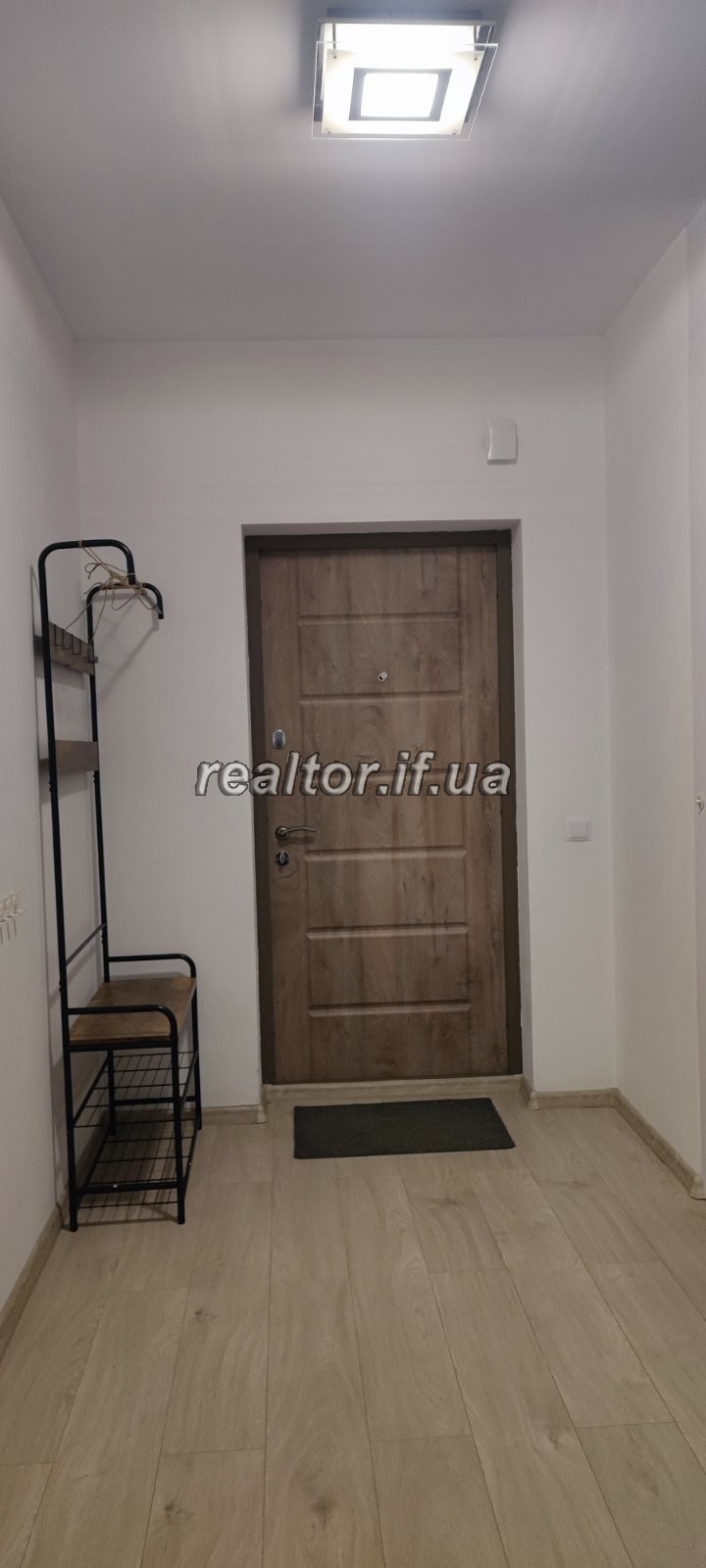 Трикімнатна квартира ЖК Калинова Слобода вулиця Двірська