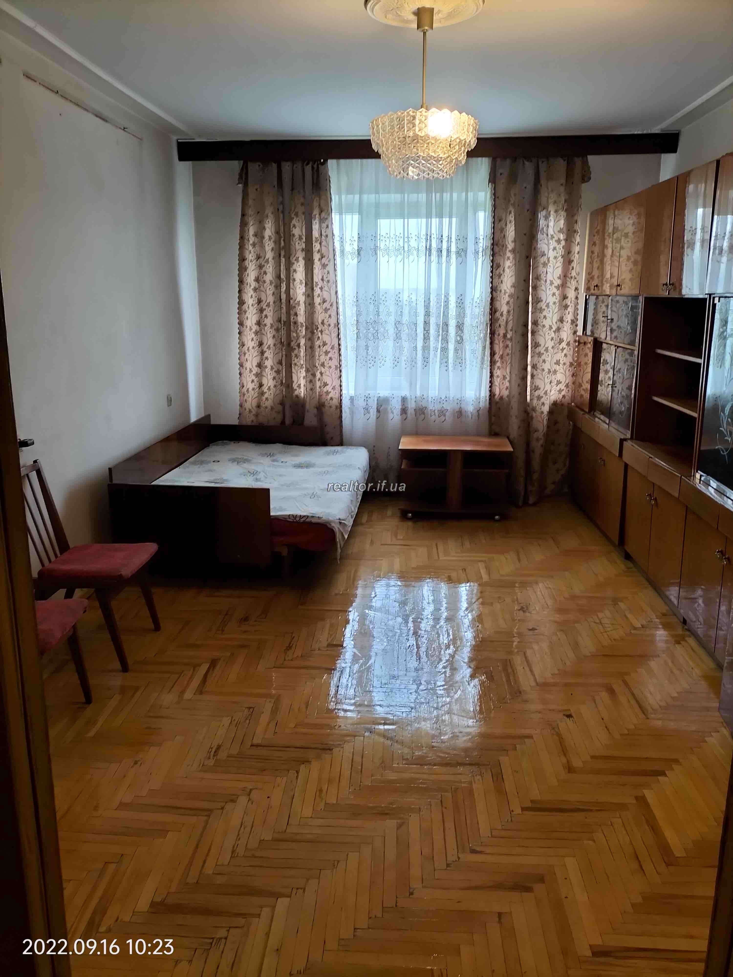 Двокімнатна квартира з індивідуальним опаленнням вулиця Хоткевича