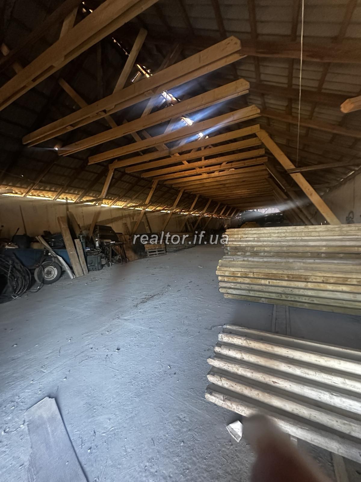 Продам склад 500 м², с. Радча