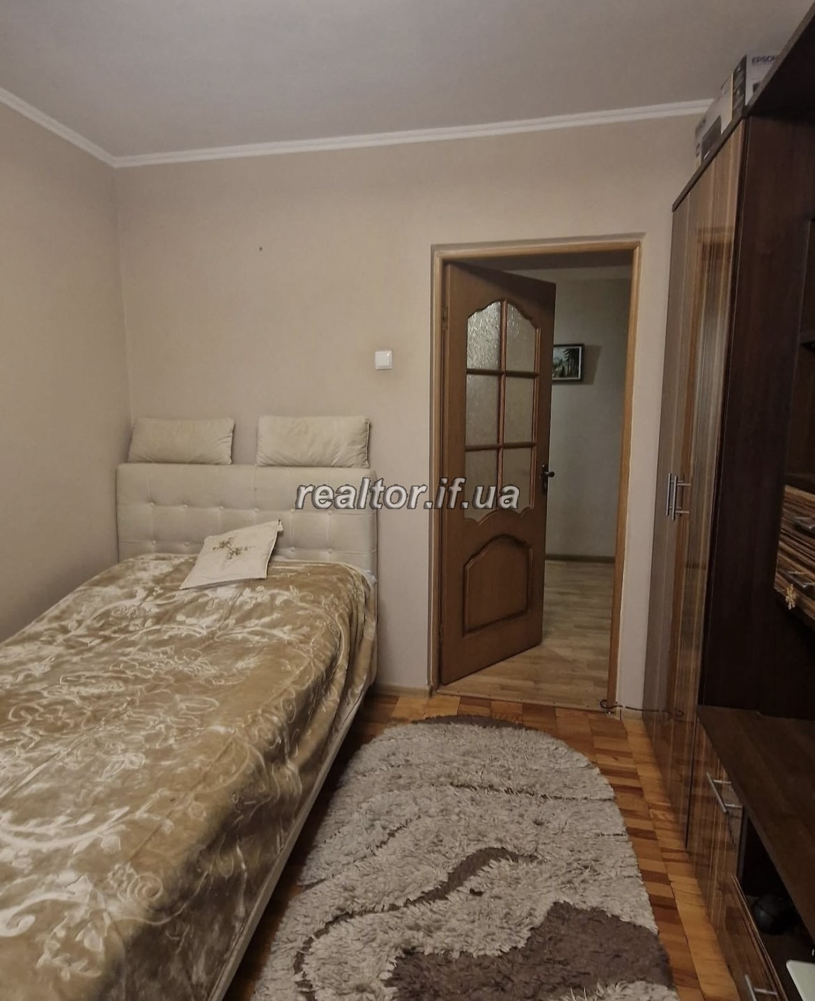 трьохкімнатної квартири на зручному другому поверсі по вулиці Чорновола